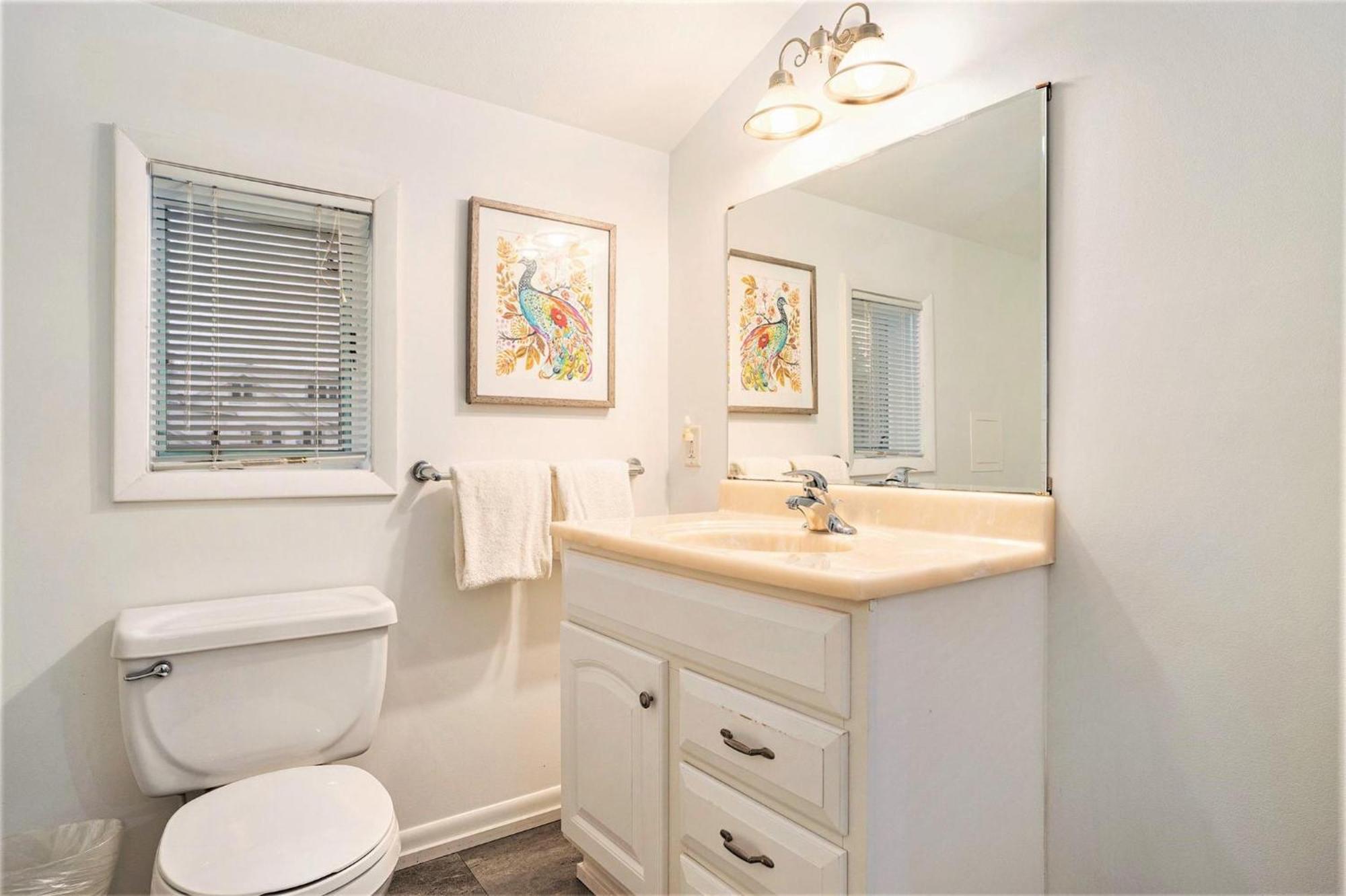 Riverside - Unit A Saugatuck