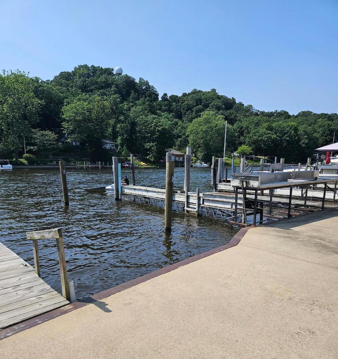 Riverside - Unit A * Saugatuck
